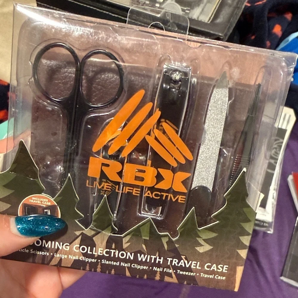 RBX Grooming Set with Travel Case - Black and Silver